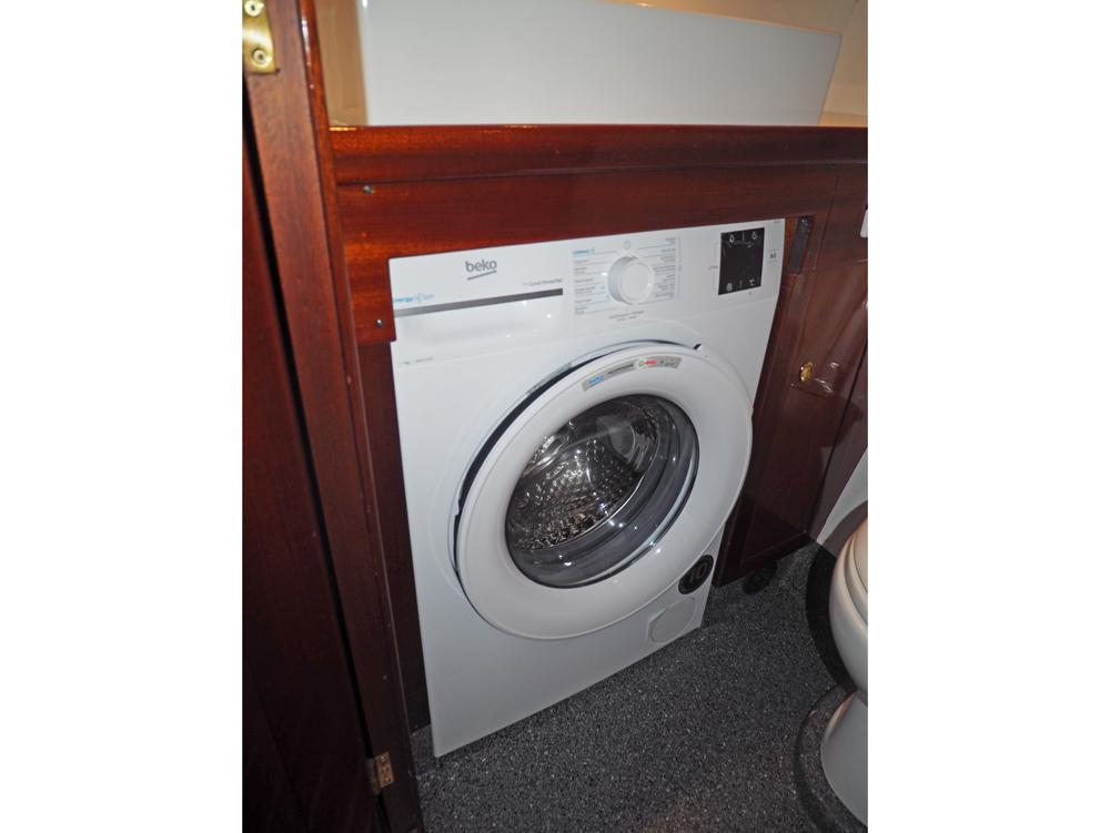 Fore ship, Accommodation